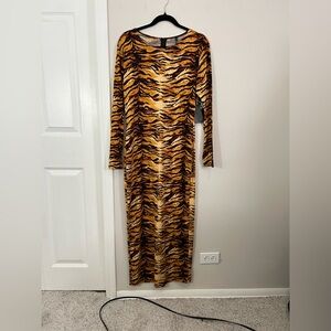 NWT Goodtime USA Tiger Print Long Sleeve Maxi Dress